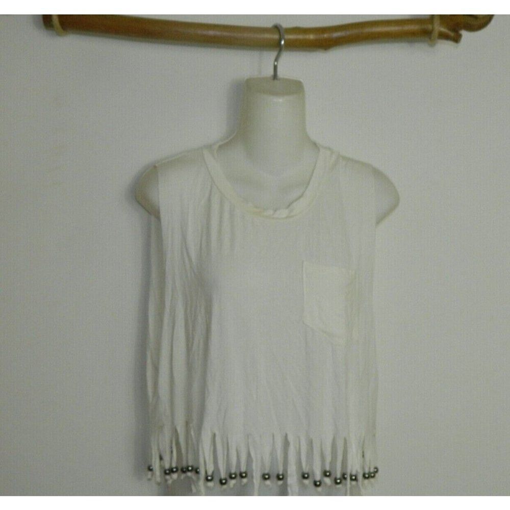 POL Clothing‎ T-Shirt White Cropped Beaded Fringes Scoop Neck